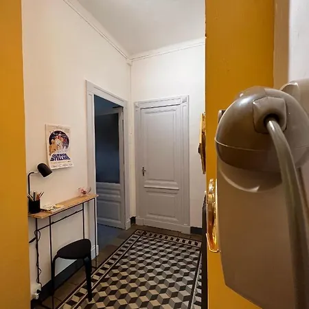 Elegante E Accogliente A Турин