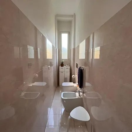 Lejlighed Elegante E Accogliente A Torino